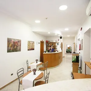 Zara Hotel Neapel